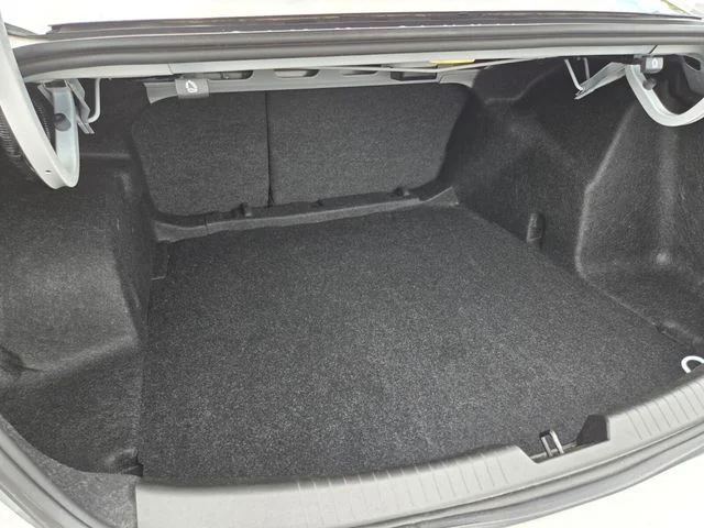 Used 2023 White Chevrolet LT image 16