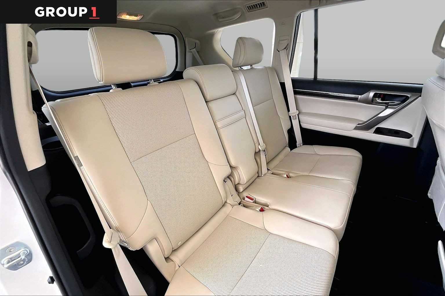 Certified Used 2021 STARFIRE PEARL Lexus Premium image 17