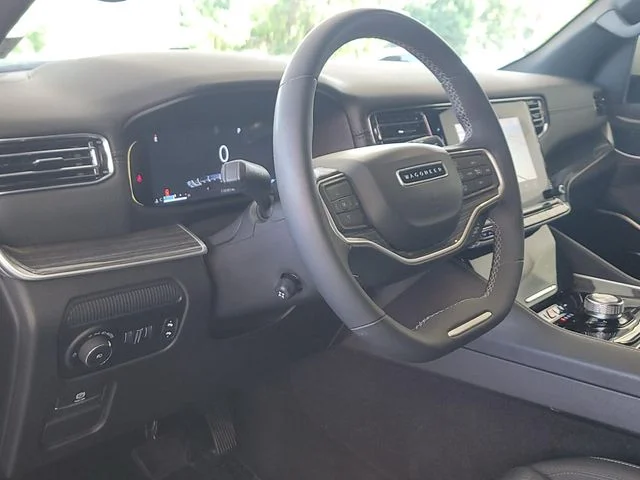 Certified Used 2022 White Jeep Series II image 9