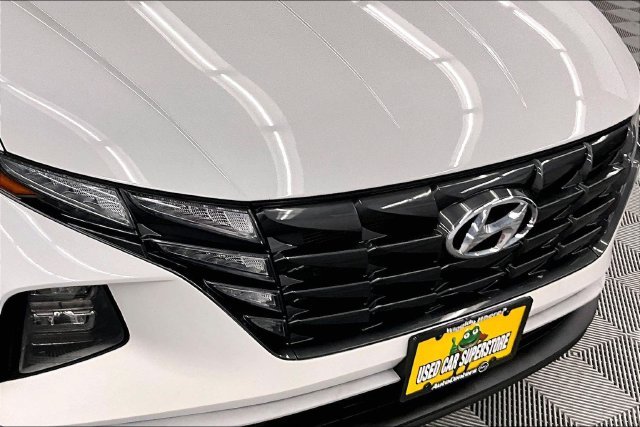 Used 2023 Serenity White Pearl Hyundai SEL image 33