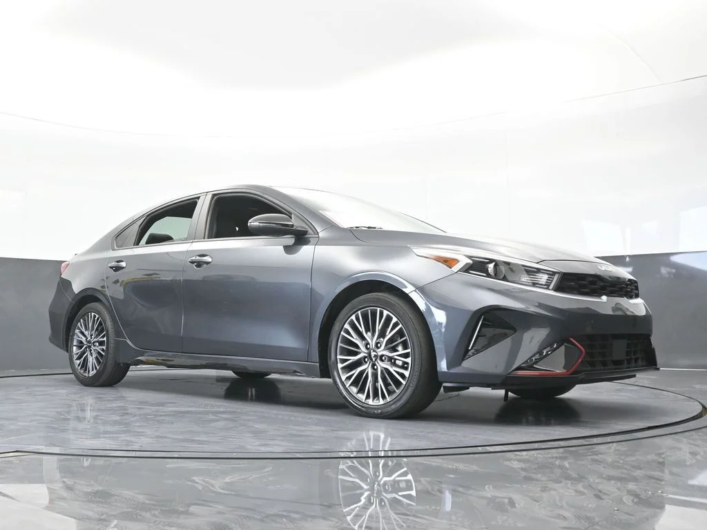 Used 2024 Gravity Gray Kia GT-Line image 63