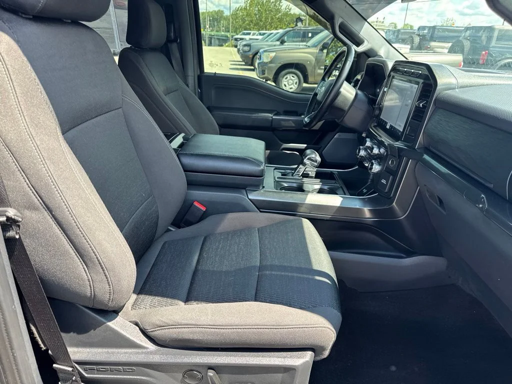 Used 2023 Gray Metallic Ford XLT image 34