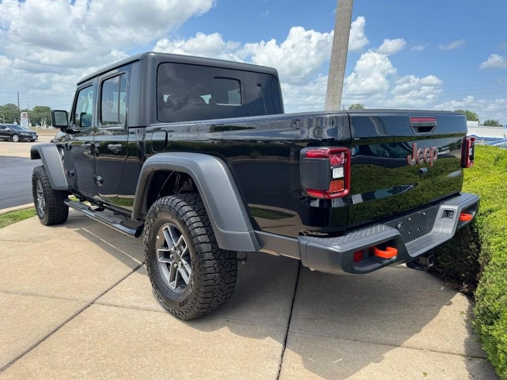 Used 2026 Black Jeep Mojave image 7