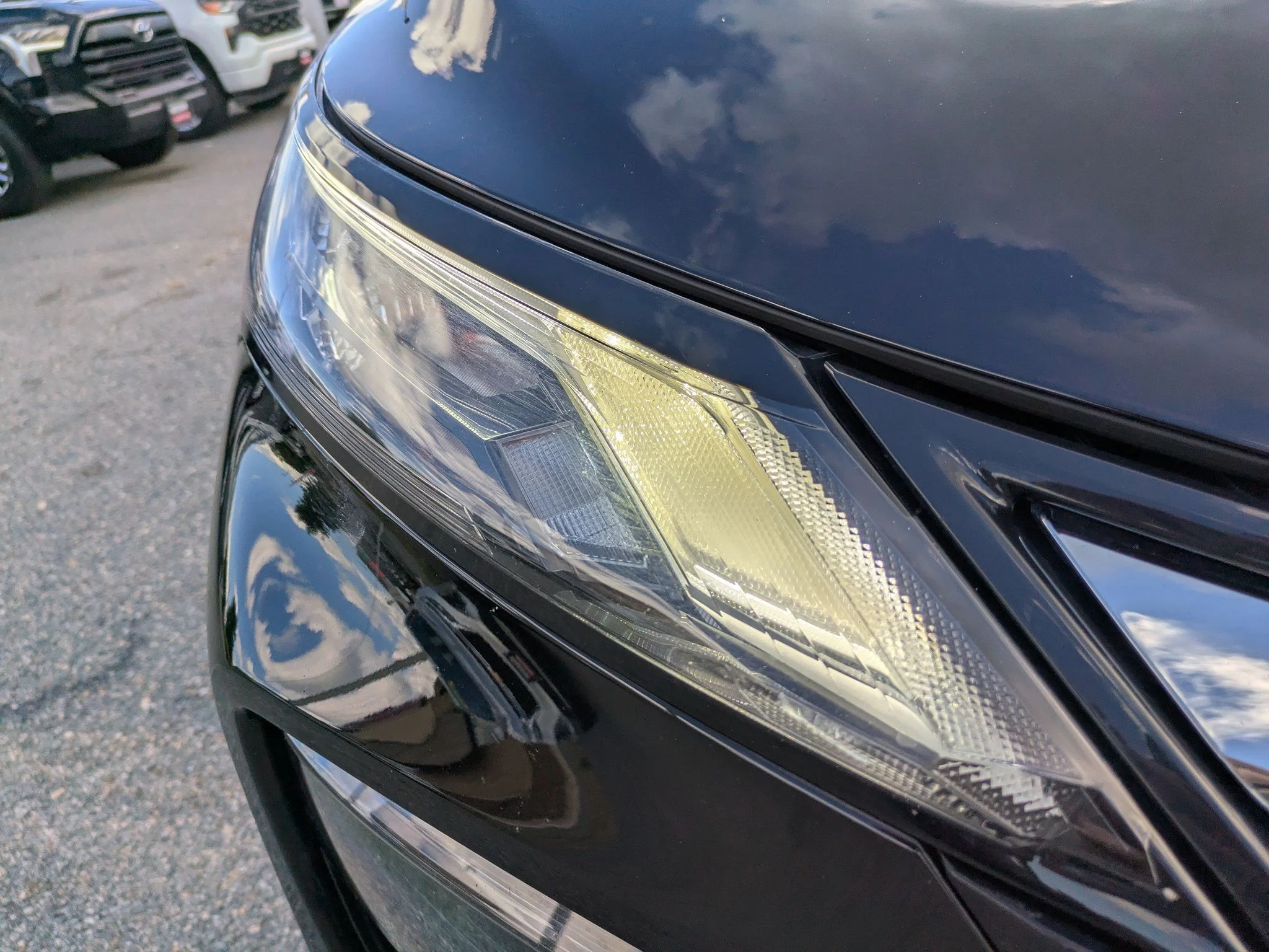 Certified Used 2026 Super Black Nissan SL image 11