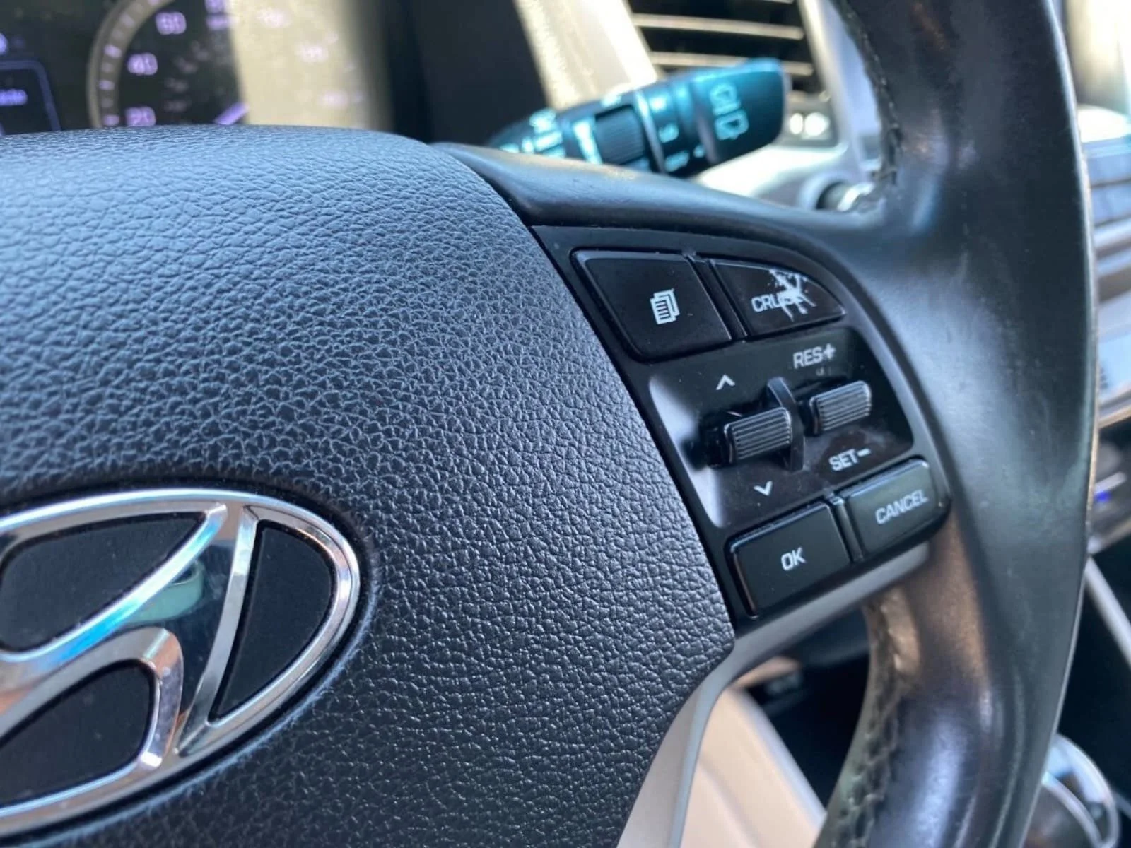 Used 2018 Molten Silver Hyundai Value image 28