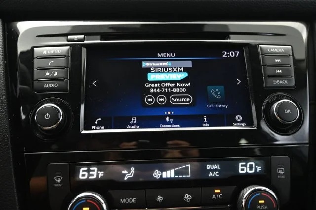 Used 2020 Gray Nissan SV image 18
