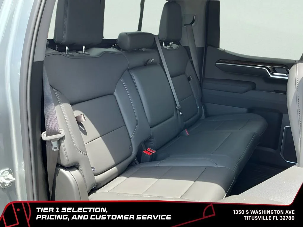 New 2026 Sterling Metallic GMC Elevation image 12