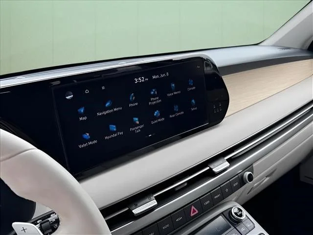 Used 2023 Black Hyundai Limited image 30