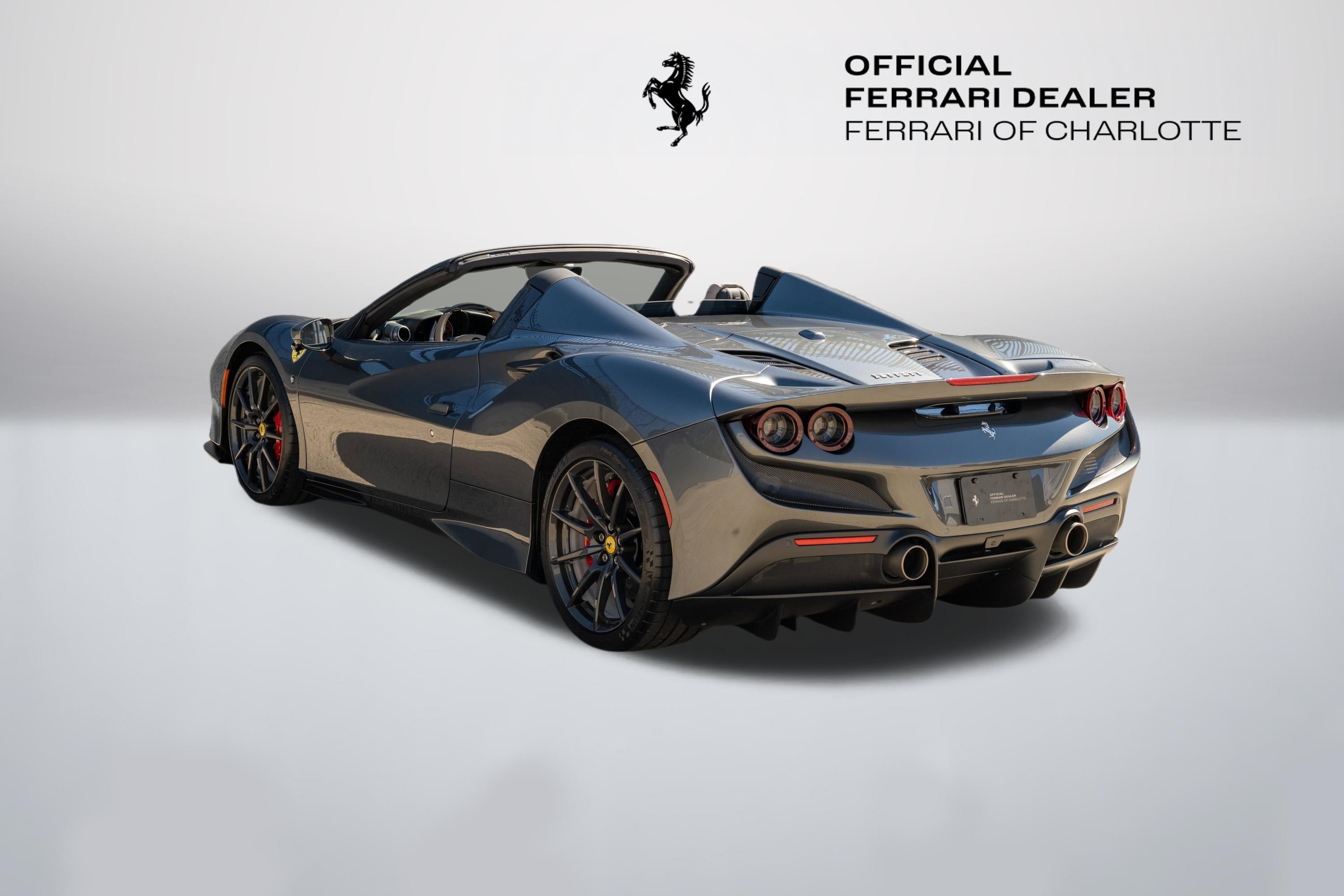 Used 2023 Grigio Silverstone Ferrari  image 2