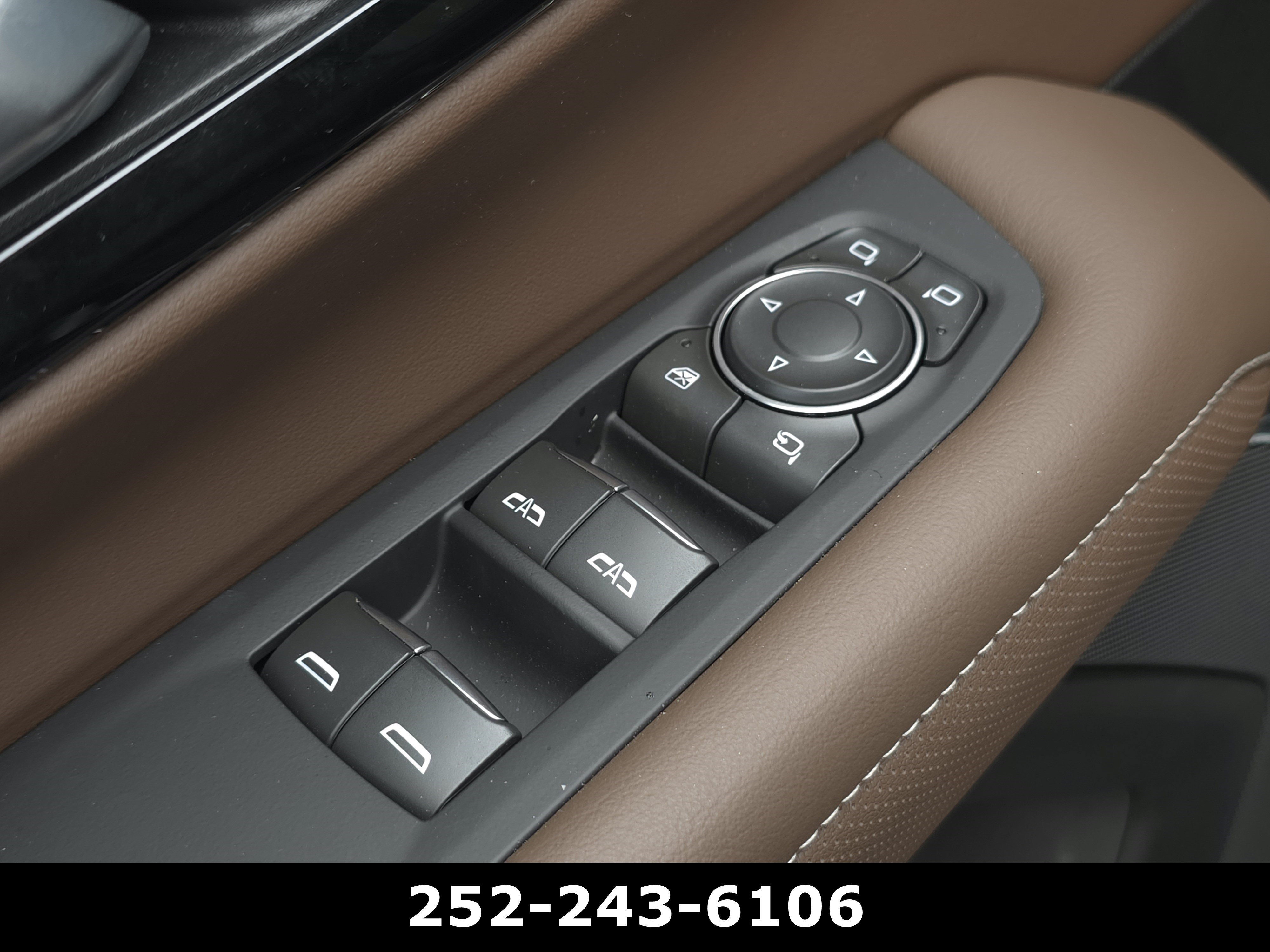 Used 2025 Black Chevrolet High Country image 28