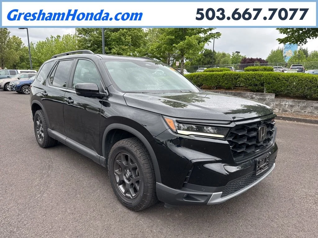 2023 Honda Pilot TrailSport AWD's photo