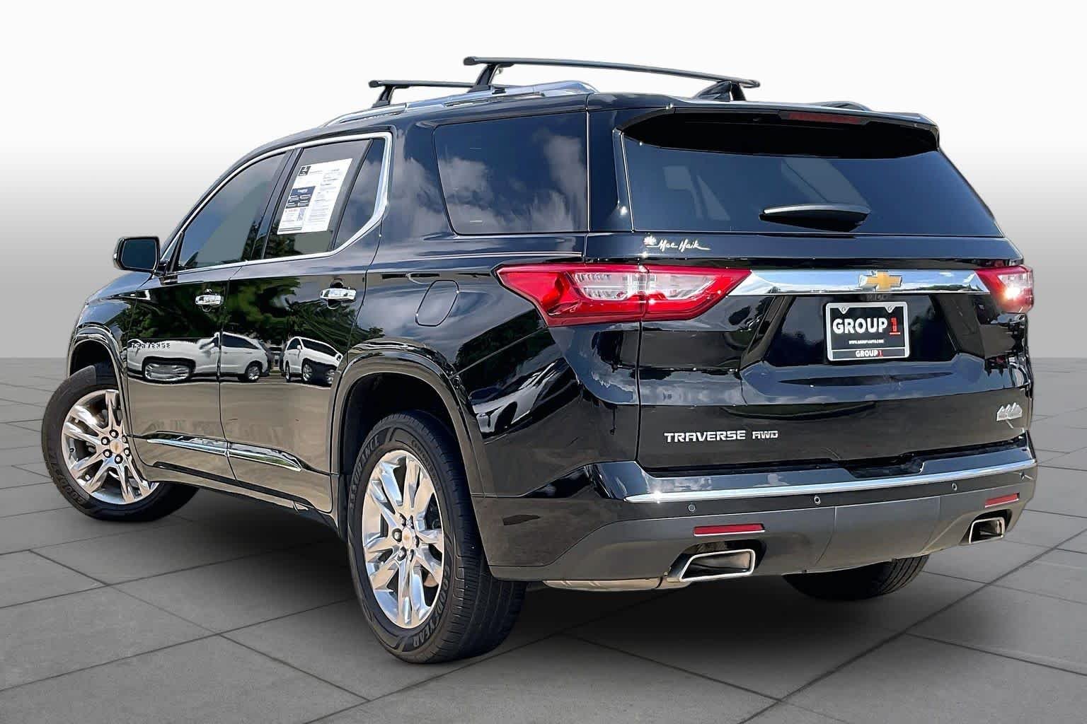 Used 2018 Mosaic Black Metallic Chevrolet High Country image 11