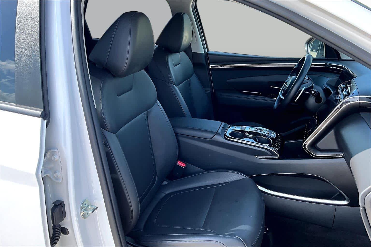 Used 2023 Serenity White Pearl Hyundai SEL Convenience image 9
