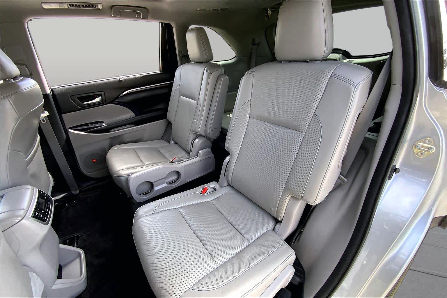 Used 2016 Silver Sky Metallic Toyota Limited Platinum image 20