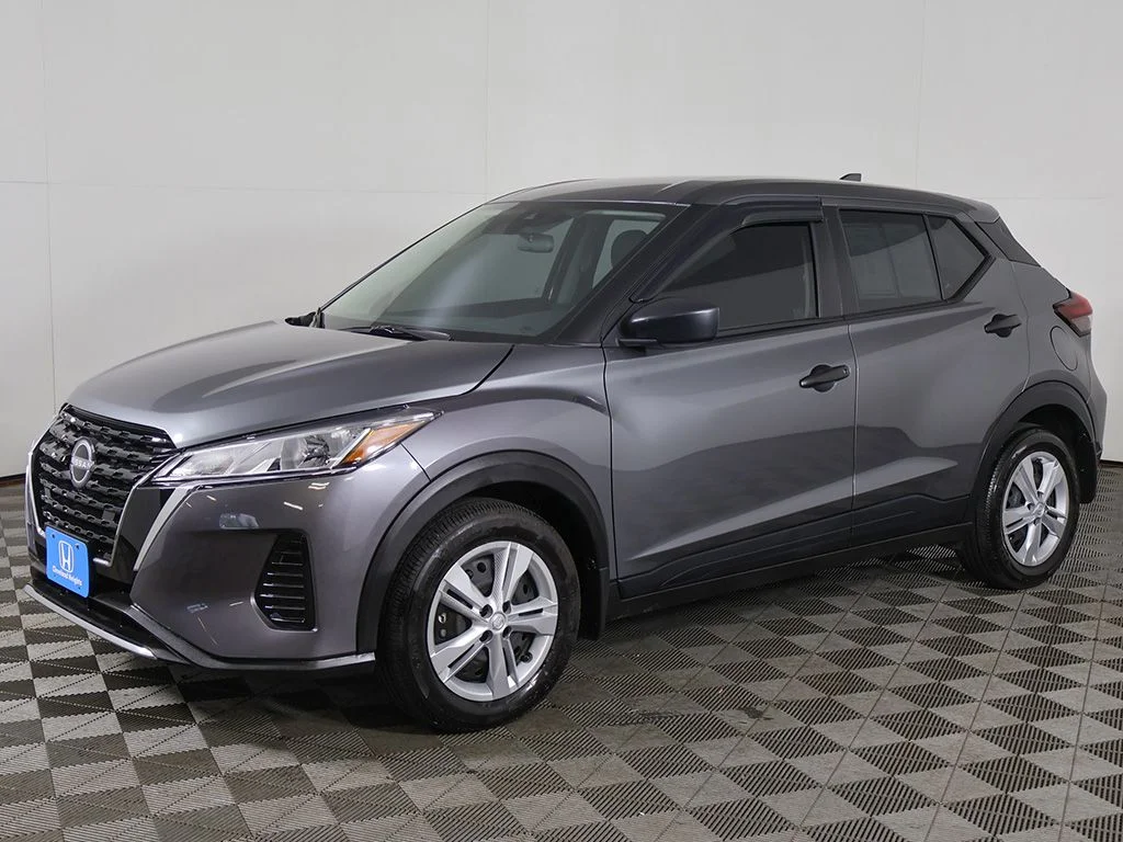 Used 2024 Gun Metallic Nissan S image 6