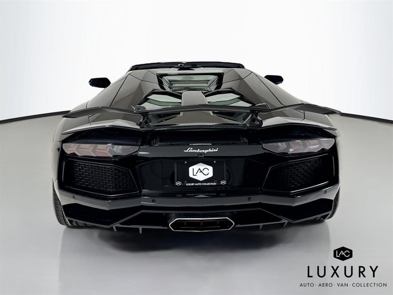 Used 2016 Nero Aldebaran Lamborghini LP 700-4 | Vorsteiner Carbon Wing | Carbon Interior image 7