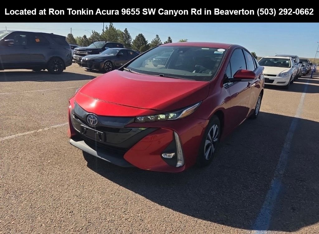 Used 2018 Hypersonic Red Toyota Advanced image 2