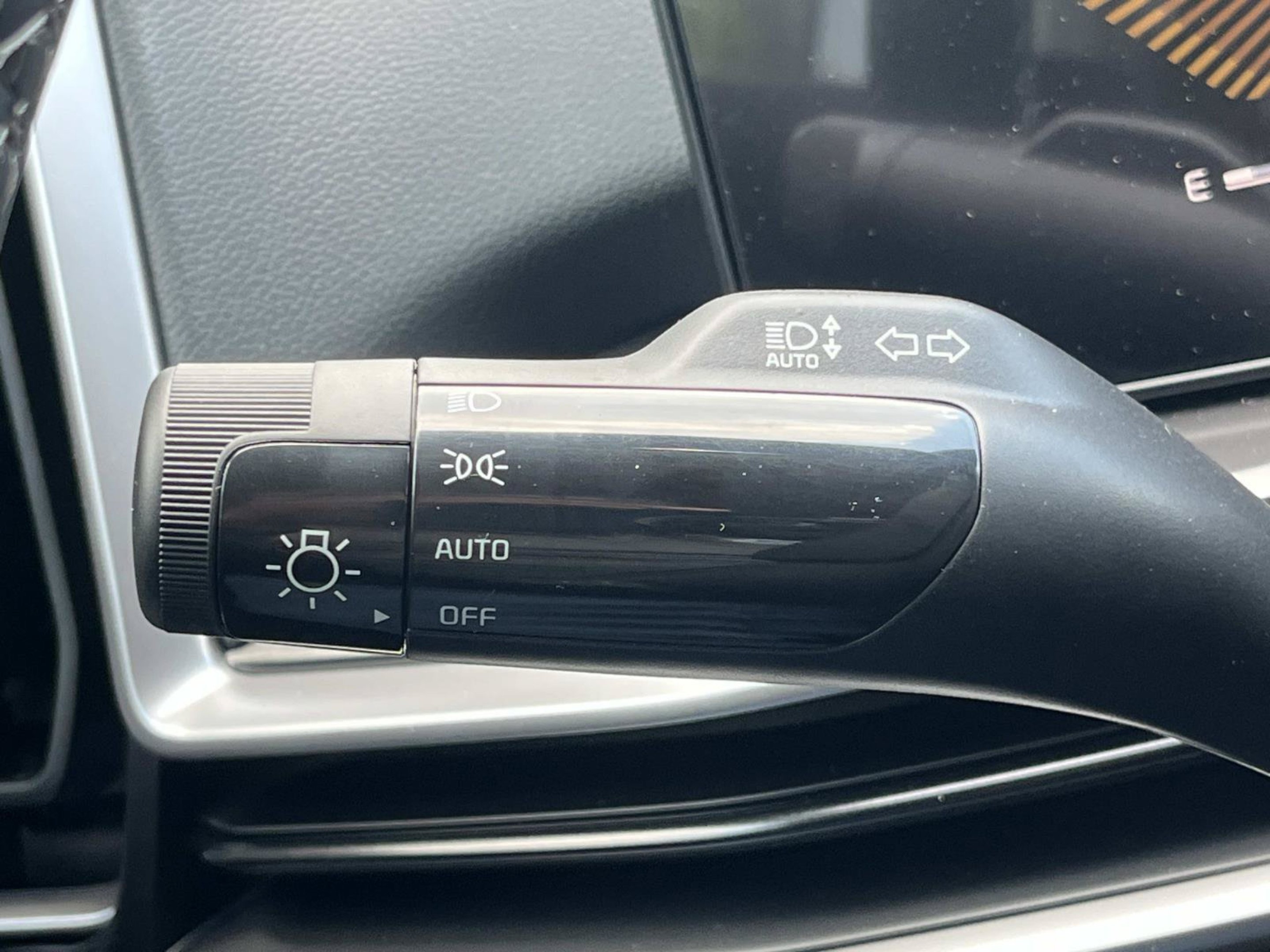 New 2026 Wolf Gray Kia S image 31