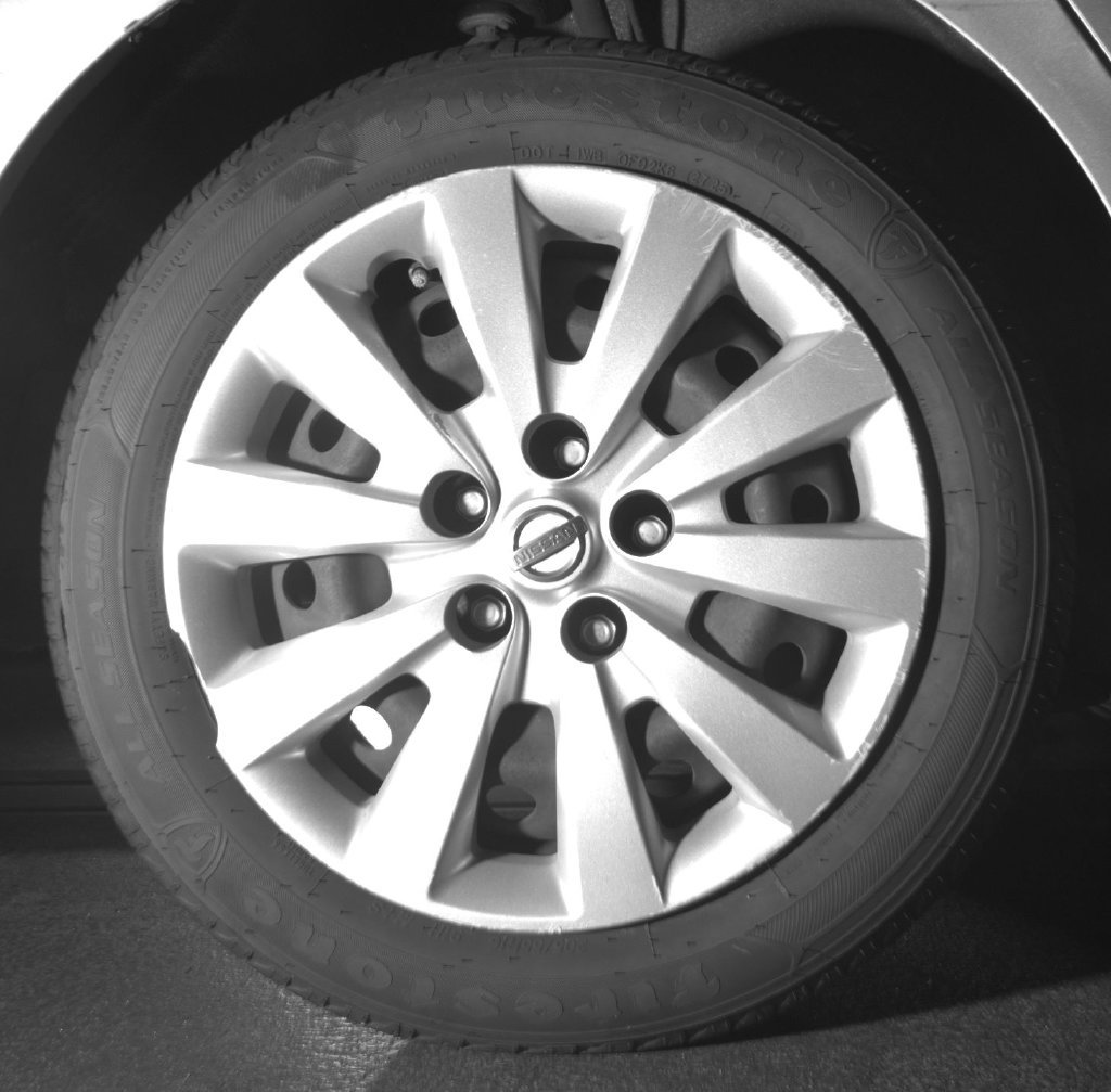 Used 2015 Silver Nissan SV image 28