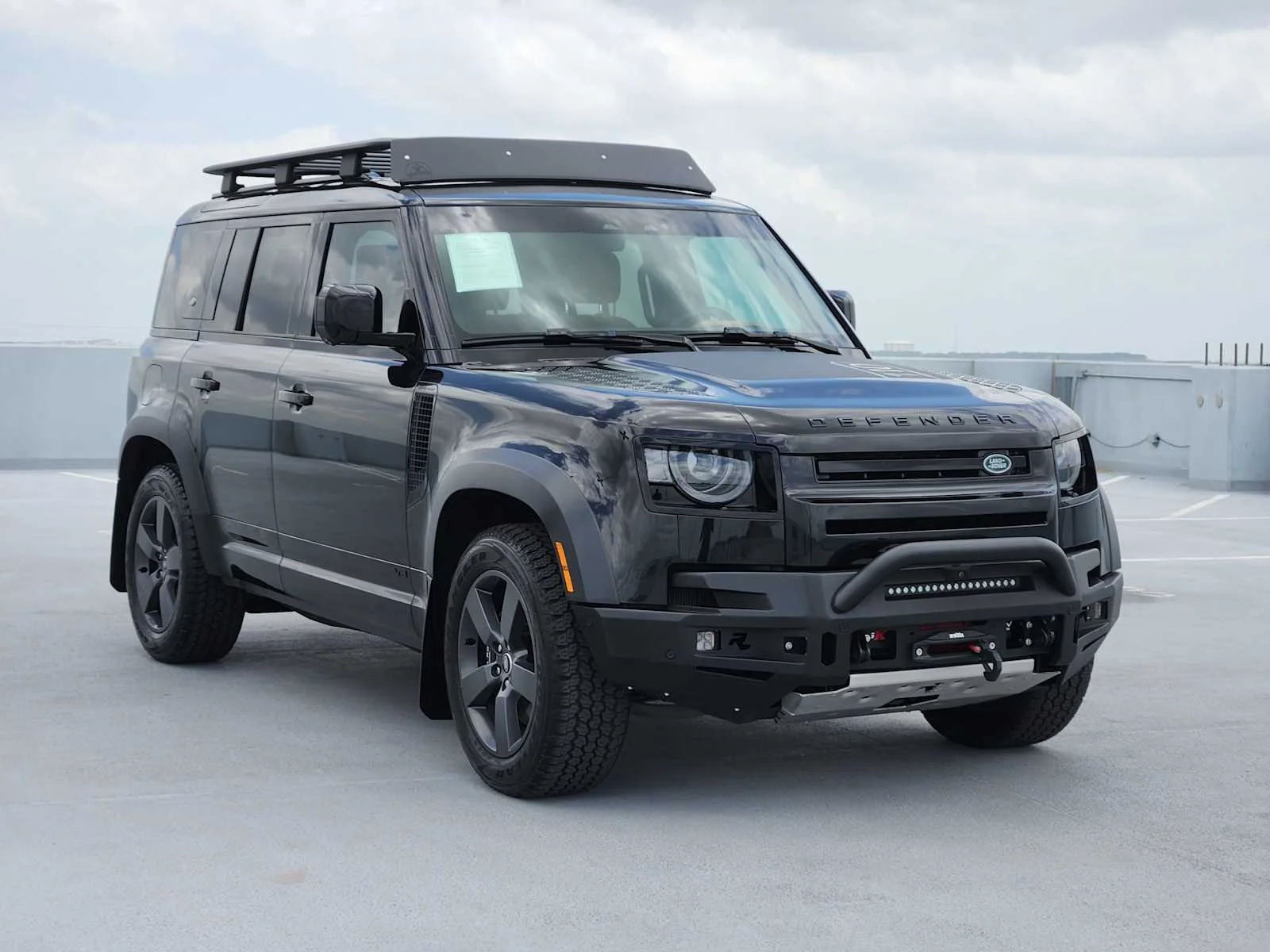 Used 2024 Santorini Black Metallic Land Rover V8 image 3