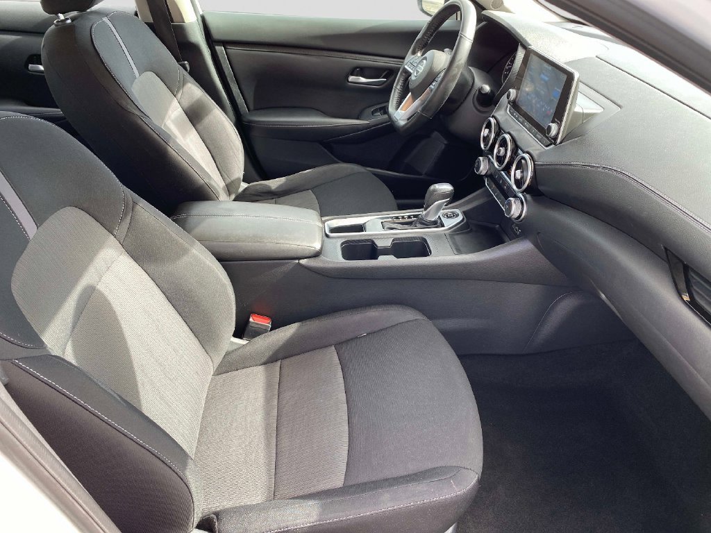 Used 2022 White Nissan SV image 21
