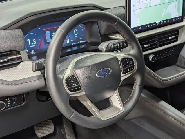 New 2026 Agate Black Metallic Ford Active image 36