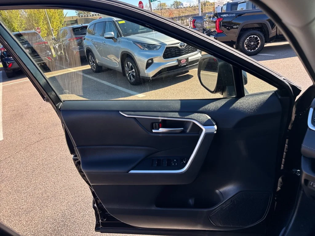 Used 2023 Black Toyota XLE image 35