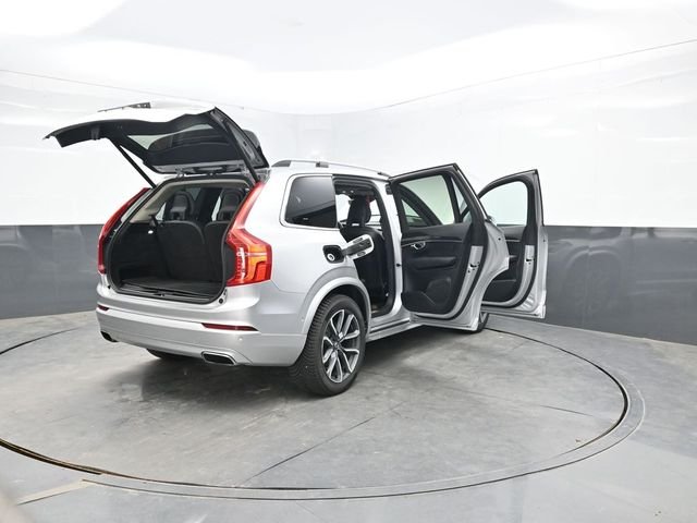 Used 2018 Silver Volvo T6 Momentum image 56