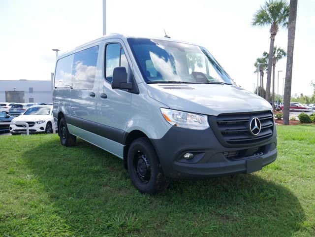 2026 Mercedes-Benz Sprinter Crew 144 Wb