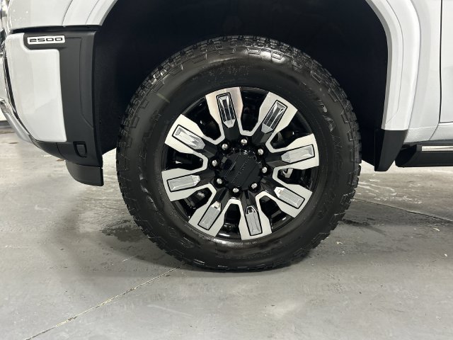 New 2026 Glacier White Tricoat GMC Denali image 10