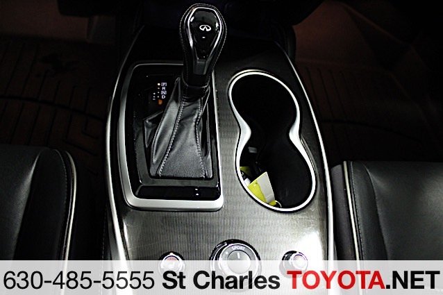 Used 2018 Black INFINITI 60 image 9