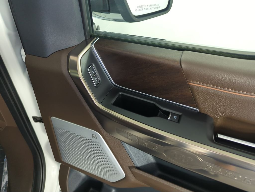 Used 2022 White Ford King Ranch image 33