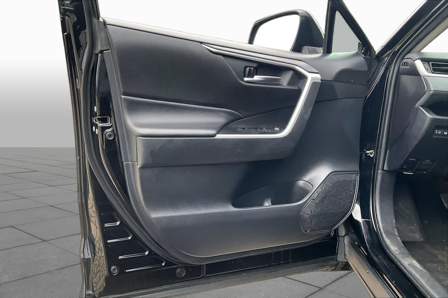 Used 2024 Midnight Black Metallic Toyota XLE image 21