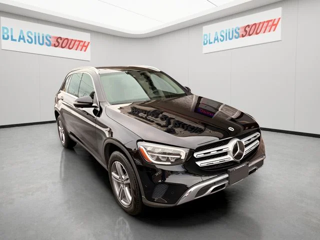 Used 2022 Black Mercedes-Benz GLC 300 image 1