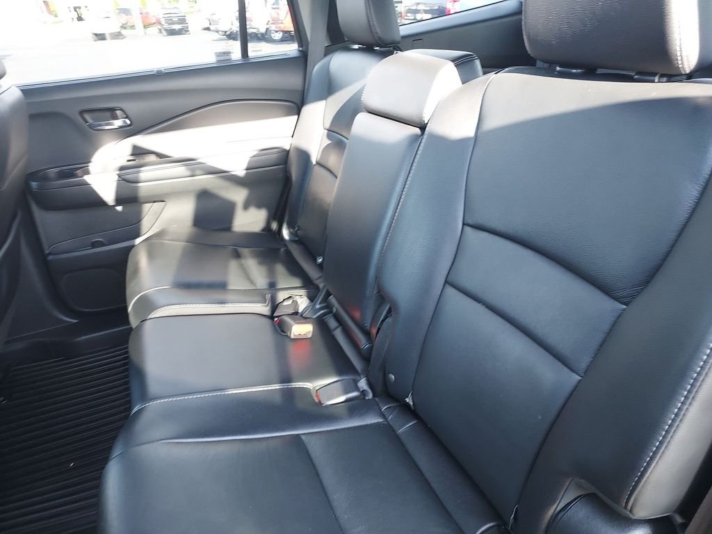 2021 Honda Pilot SE - Photo 28