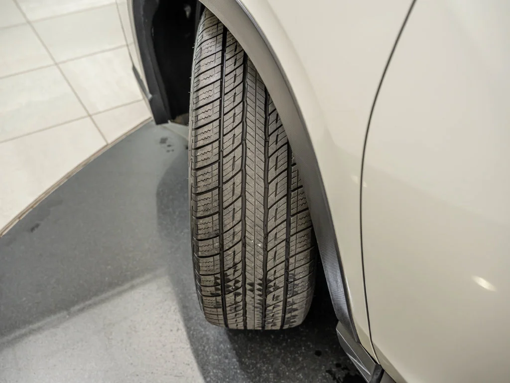 Used 2023 Crystal White Pearl Subaru Limited image 42