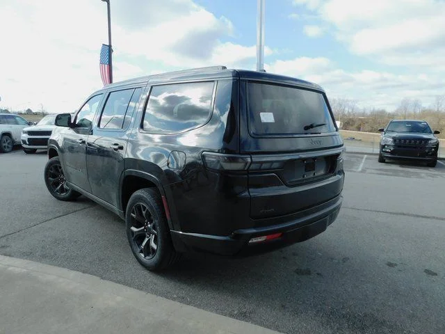 New 2026 High Gloss Black Exterior Paint Jeep Limited Altitude image 31
