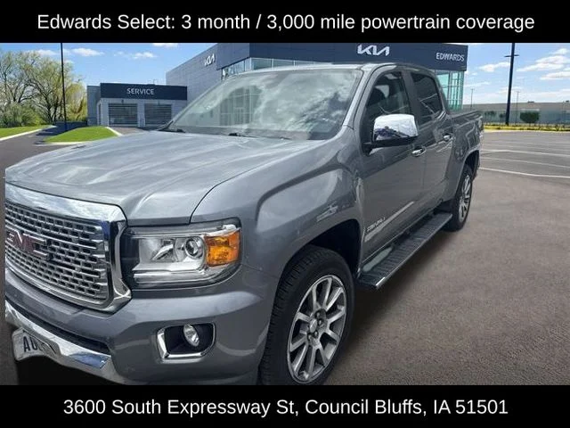 Used 2019 Gray GMC Denali image 2