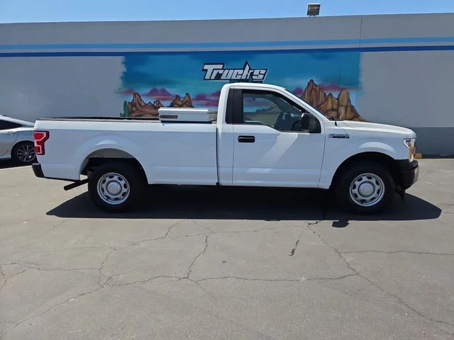 Used 2018 White Ford XL image 8