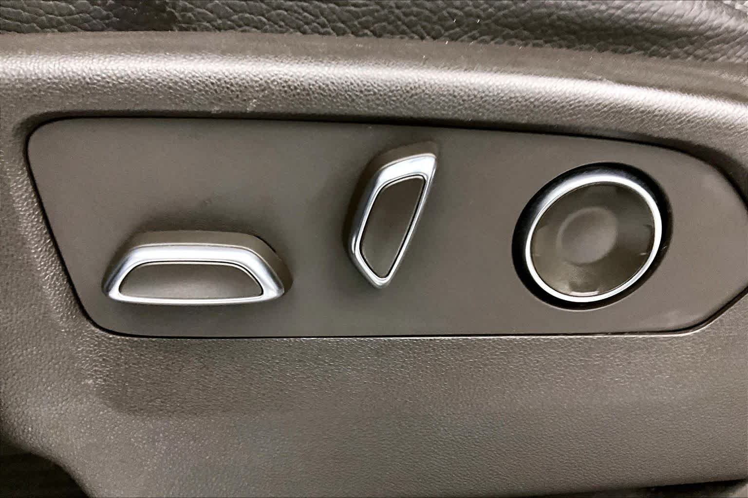 2021 GMC Yukon Denali - Photo 97