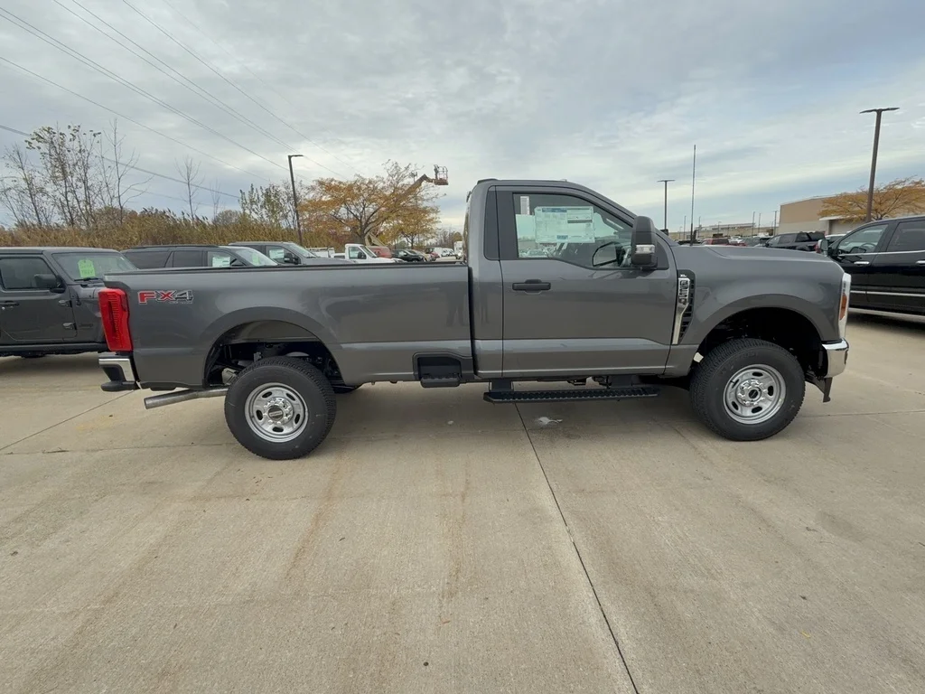 2026 Ford F-250 Super Duty XL - Photo 6