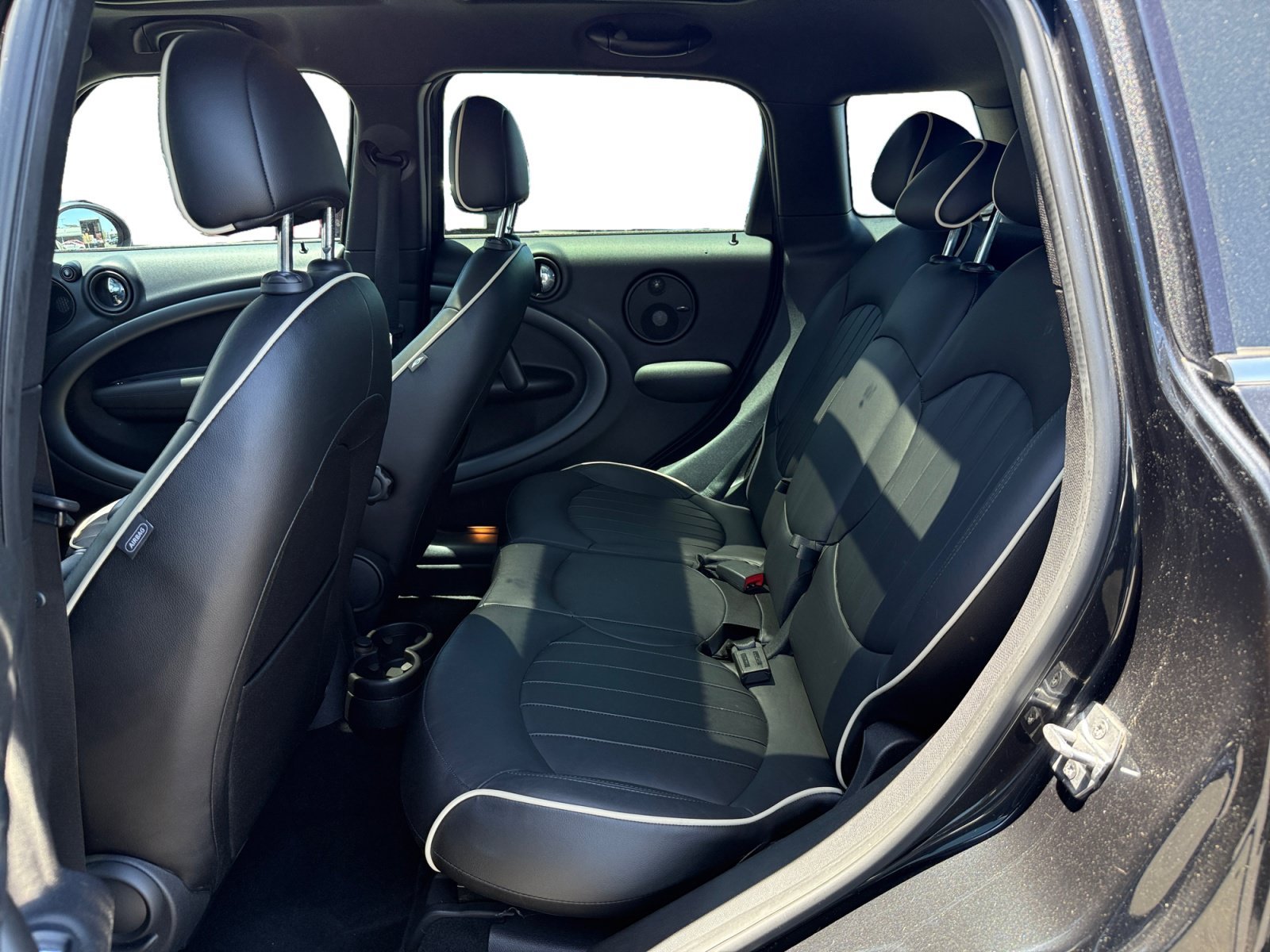 Used 2016 Black Metallic MINI Base image 16