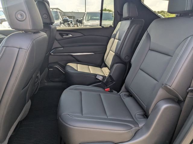 2025 Chevrolet Traverse LT - Photo 15