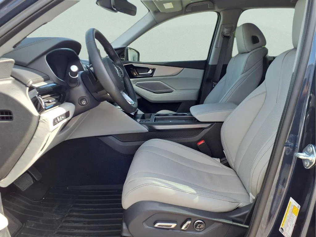 Used 2026 Canyon River Blue Metallic Acura Technology Package image 9