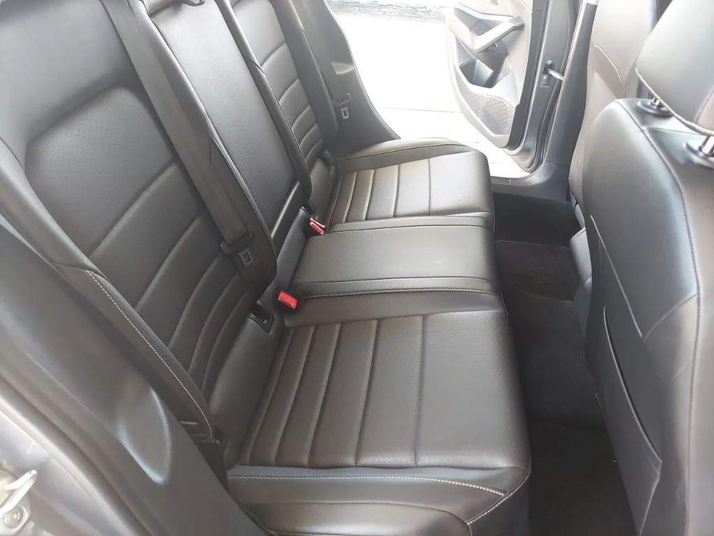 Used 2024 Gray Volkswagen 1.5T SE image 32