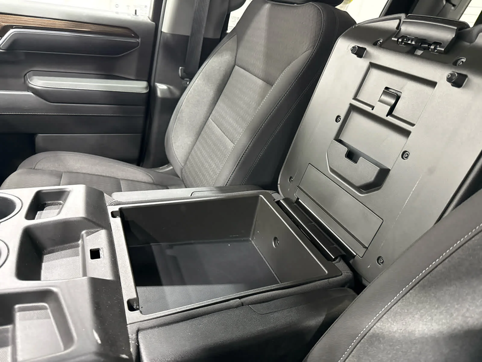 Used 2024 Sterling Gray Metallic Chevrolet LT image 19