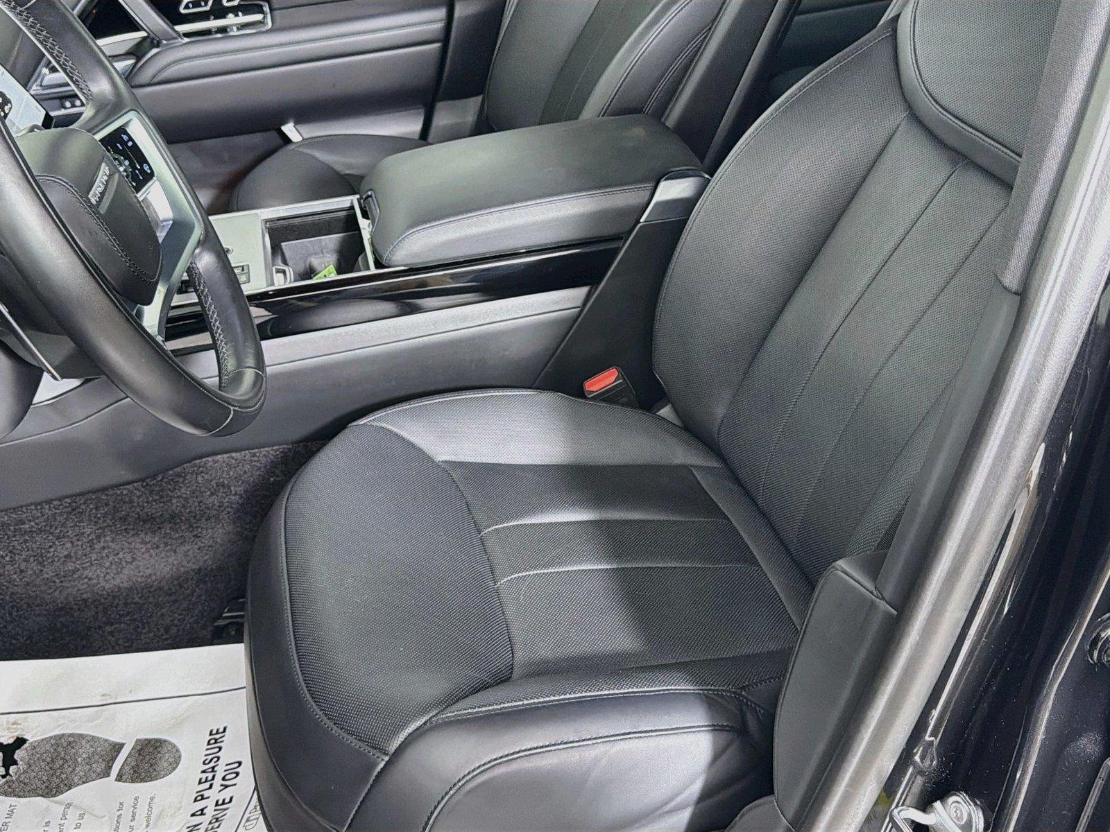 Certified Used 2024 Santorini Black Land Rover SE image 20