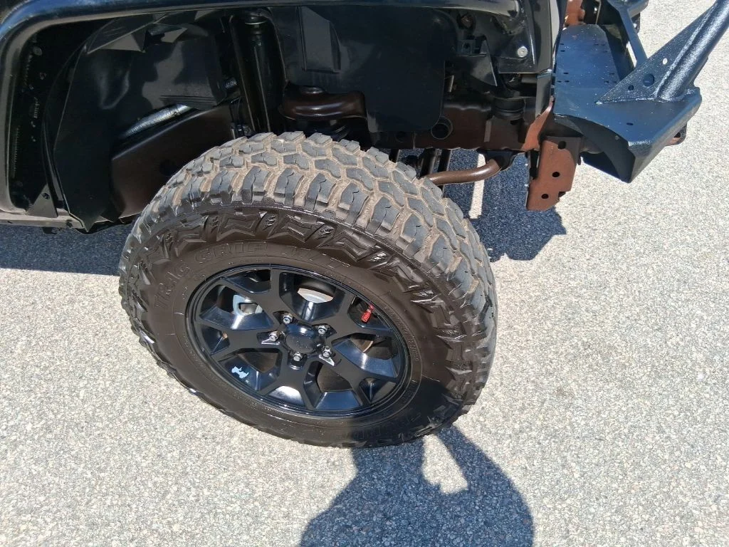 Used 2016 Black Jeep Unlimited Sport image 10