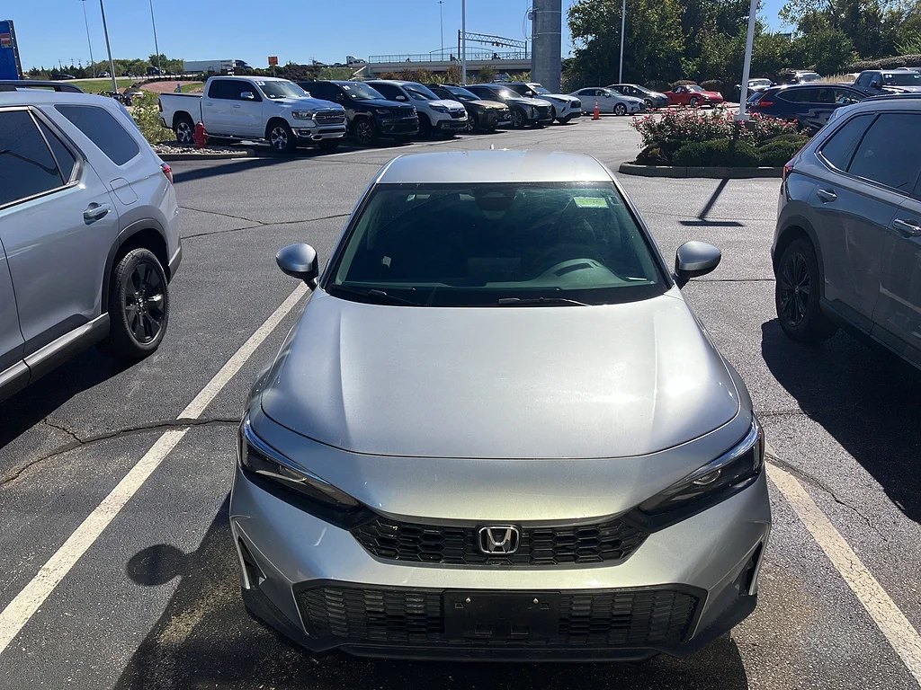 Certified Used 2025 Solar Silver Metallic Honda LX image 2
