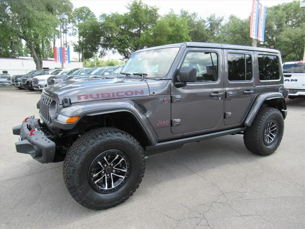 New 2026 Granite Crystal Metallic Clear-Coat Exterior Paint Jeep Rubicon X image 4